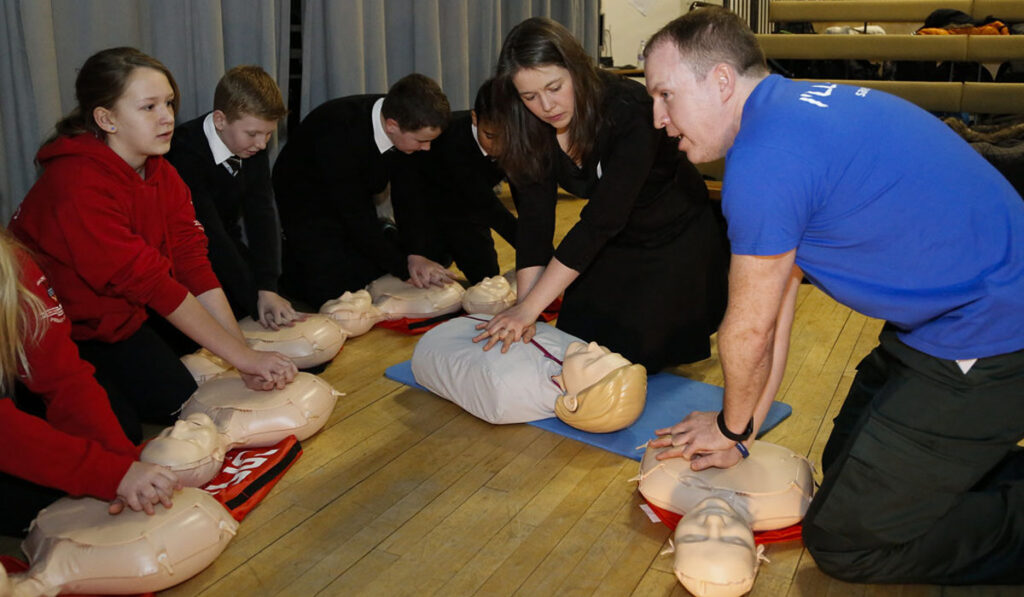 Take A CPR And First Aid Classes To Assist Someone In Need