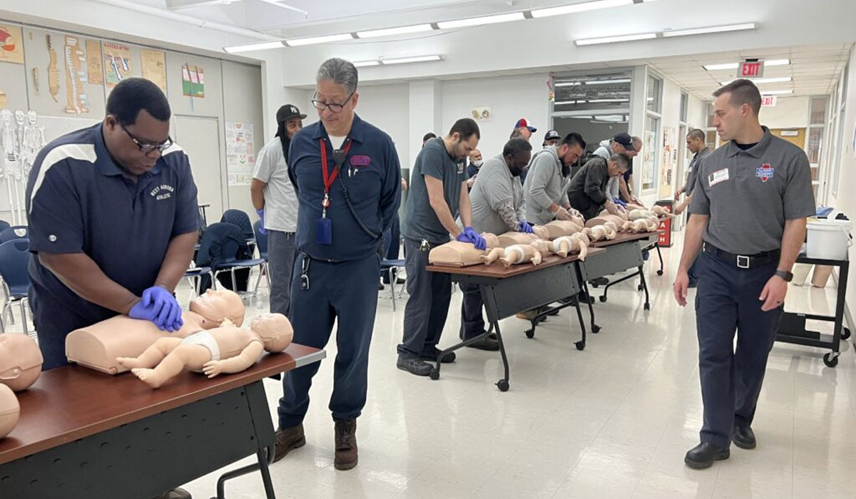 BLS training in Illinois Safety